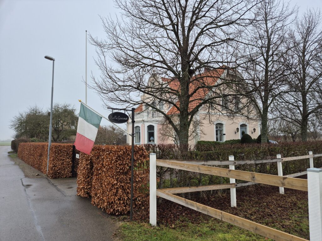 KullaGourmet huset och deras Italienska flagga